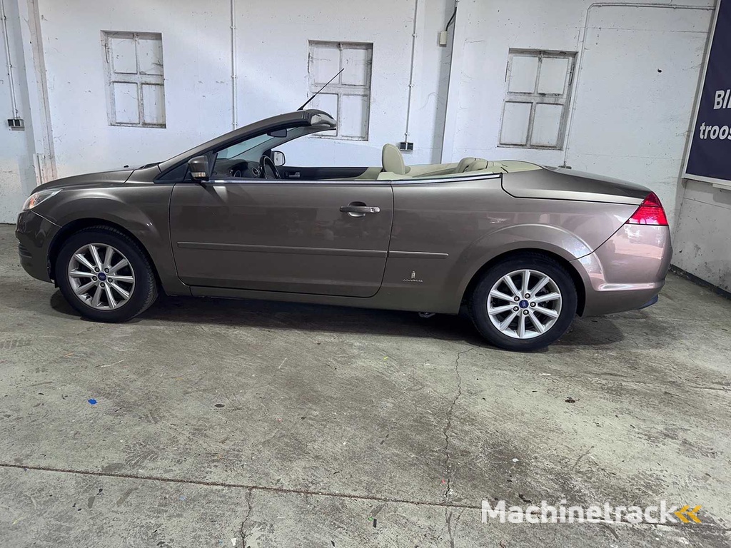 Ford - Focus Coupé-Cabriolet - 2.0 Titan - 42-LXJ-5