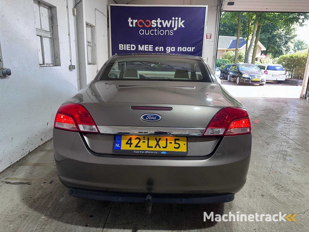 Ford - Focus Coupé-Cabriolet - 2.0 Titan - 42-LXJ-5