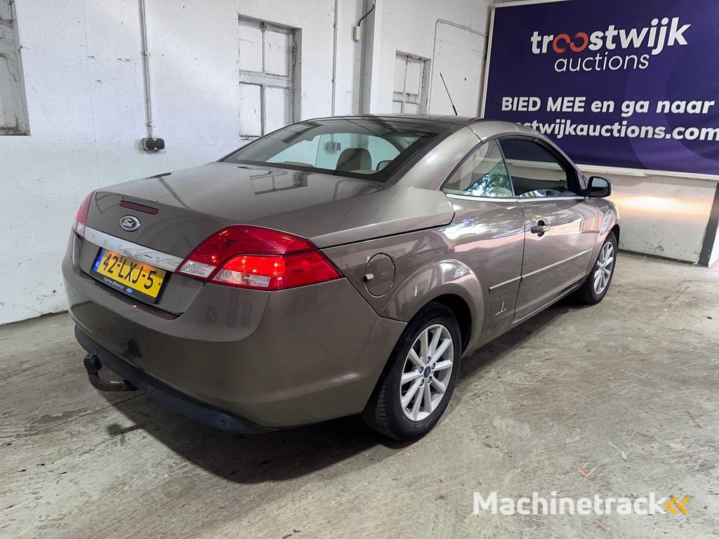 Ford - Focus Coupé-Cabriolet - 2.0 Titan - 42-LXJ-5