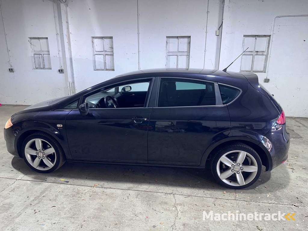 SEAT - Leon - 1.8 TFSI Stylance - XK-385-G