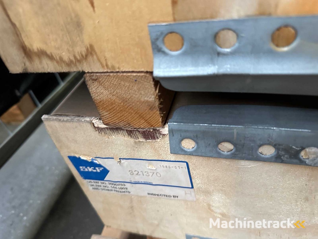 4x 321370 SKF Bearings - 440 kg net