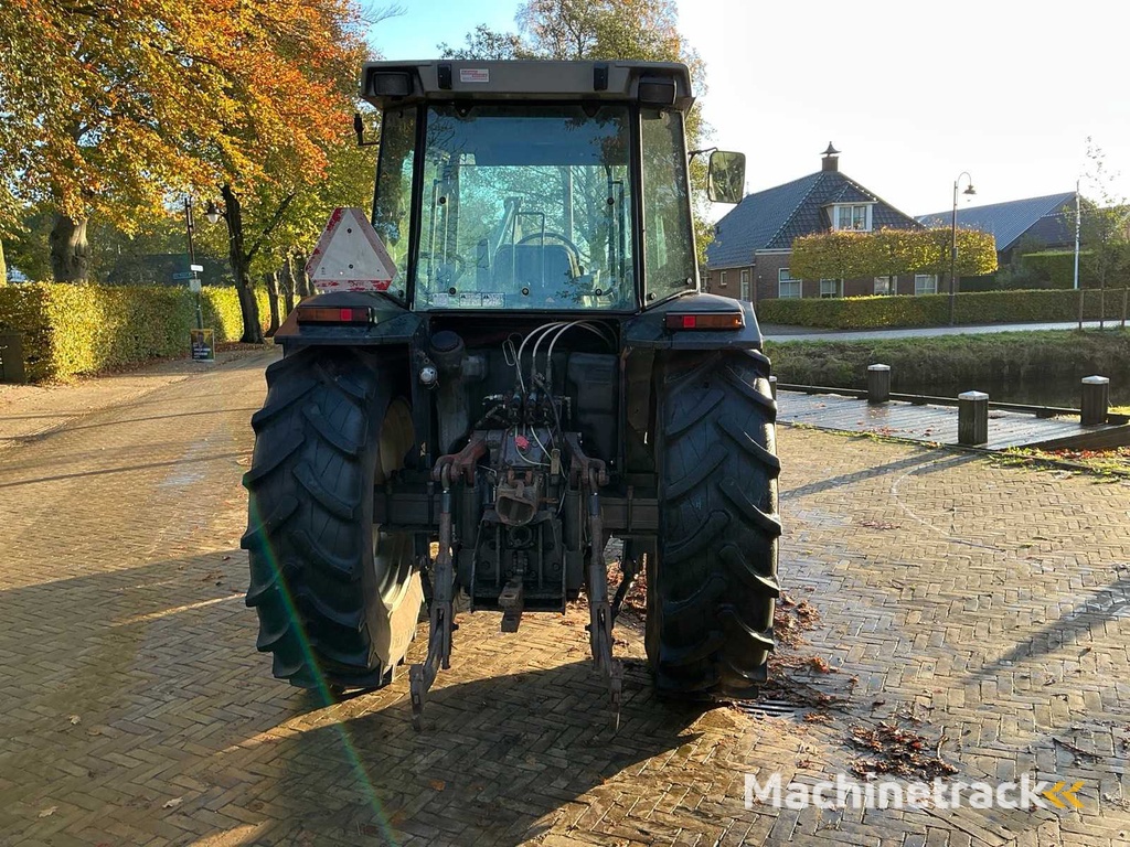 1993 Massey Ferguson 3085 Front Loader Four Wheel Drive Farm Tractor