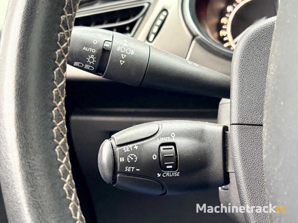 DS - 2017 - 3 - 1.2 PureTech So Chic - NG-544-V