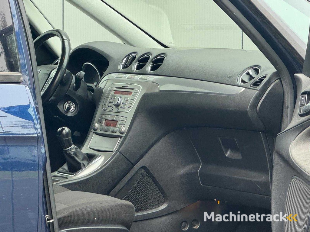 Ford - 2007 - Galaxy - 2.0-16V Trend - 87-XR-DE