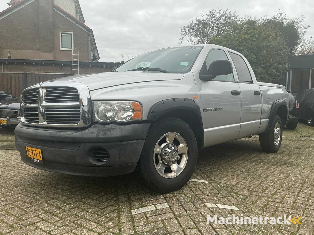 2004 Dodge RAM 2500 5.7 V8 02-VTT-4