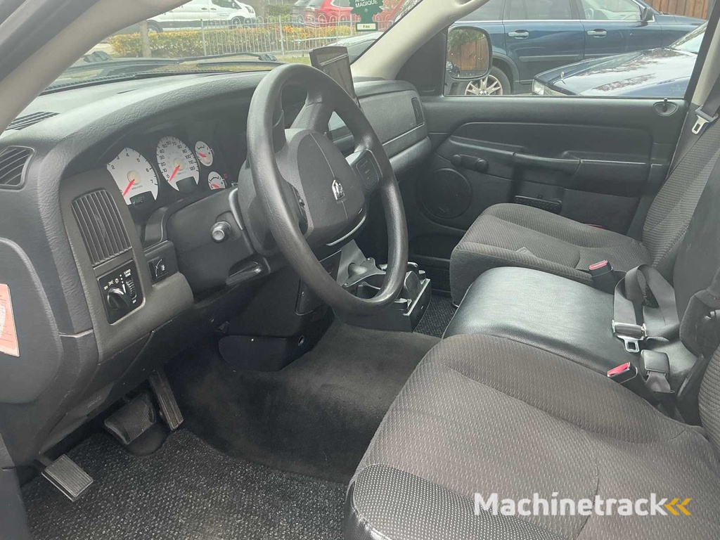 2004 Dodge RAM 2500 5.7 V8 02-VTT-4