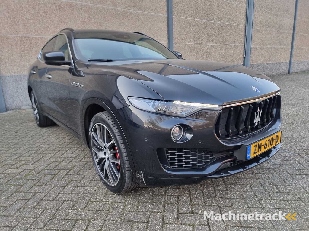 2017 Maserati Levante 3.0 V6 D Allradantrieb PKW