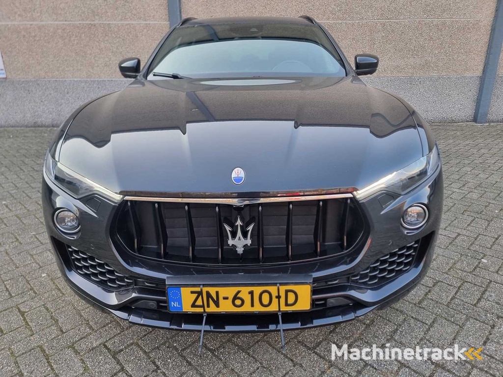 2017 Maserati Levante 3.0 V6 D Allradantrieb PKW