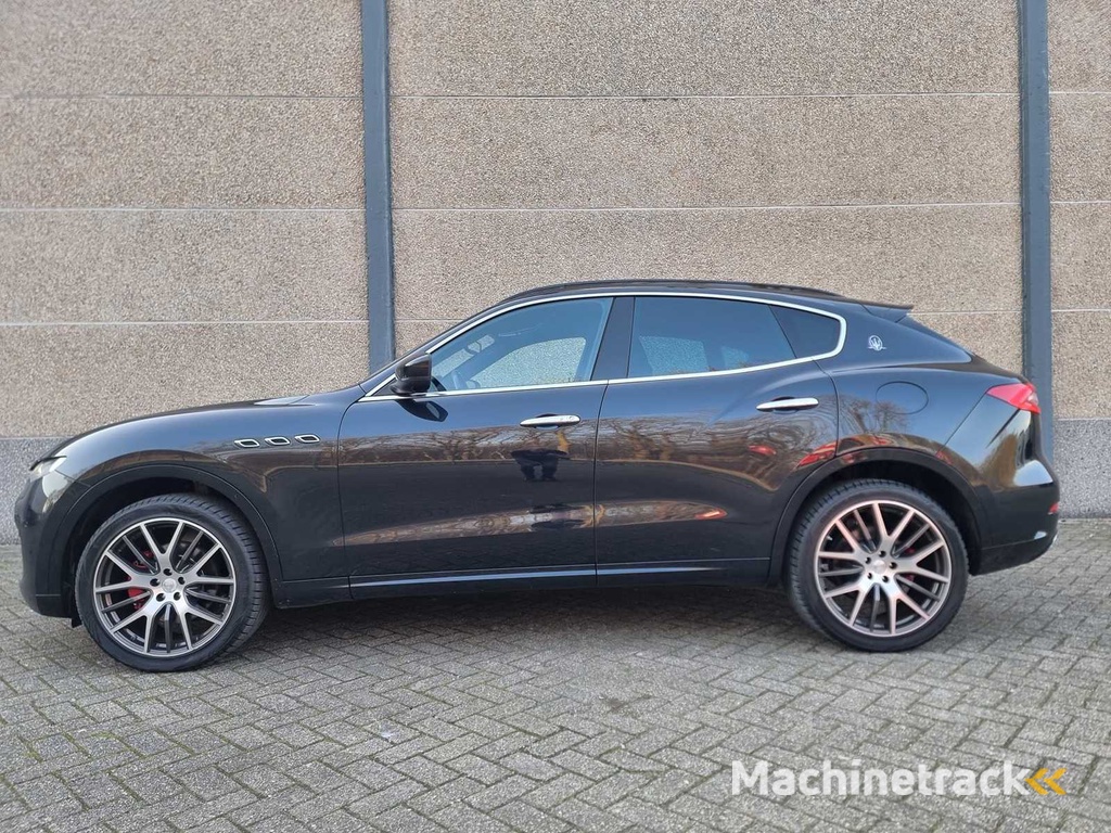 2017 Maserati Levante 3.0 V6 D Allradantrieb PKW