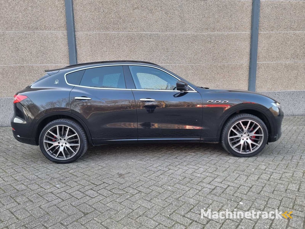2017 Maserati Levante 3.0 V6 D Allradantrieb PKW