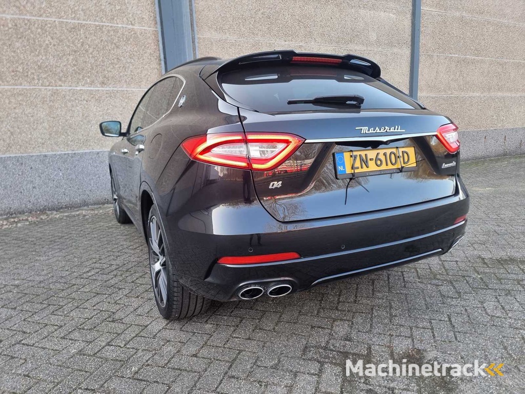 2017 Maserati Levante 3.0 V6 D Allradantrieb PKW