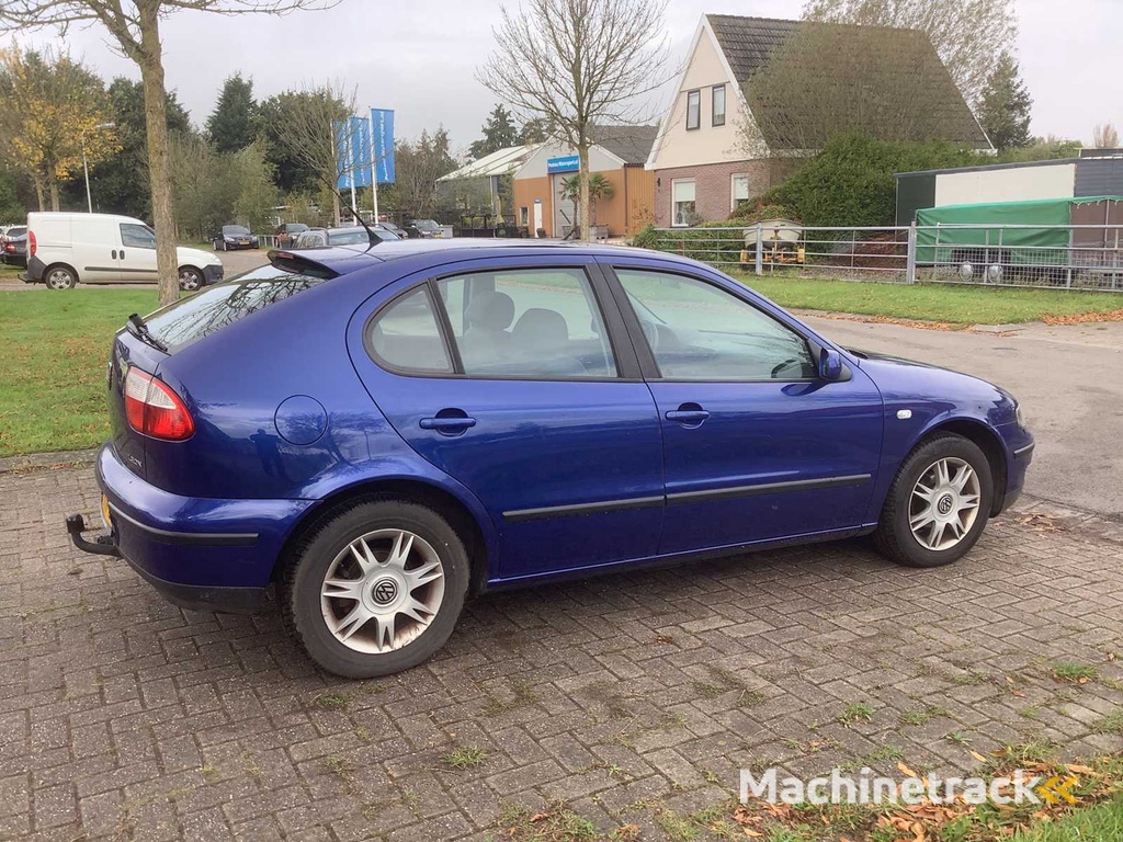 2001 SEAT Leon 1.6-16V Stella Passenger Car