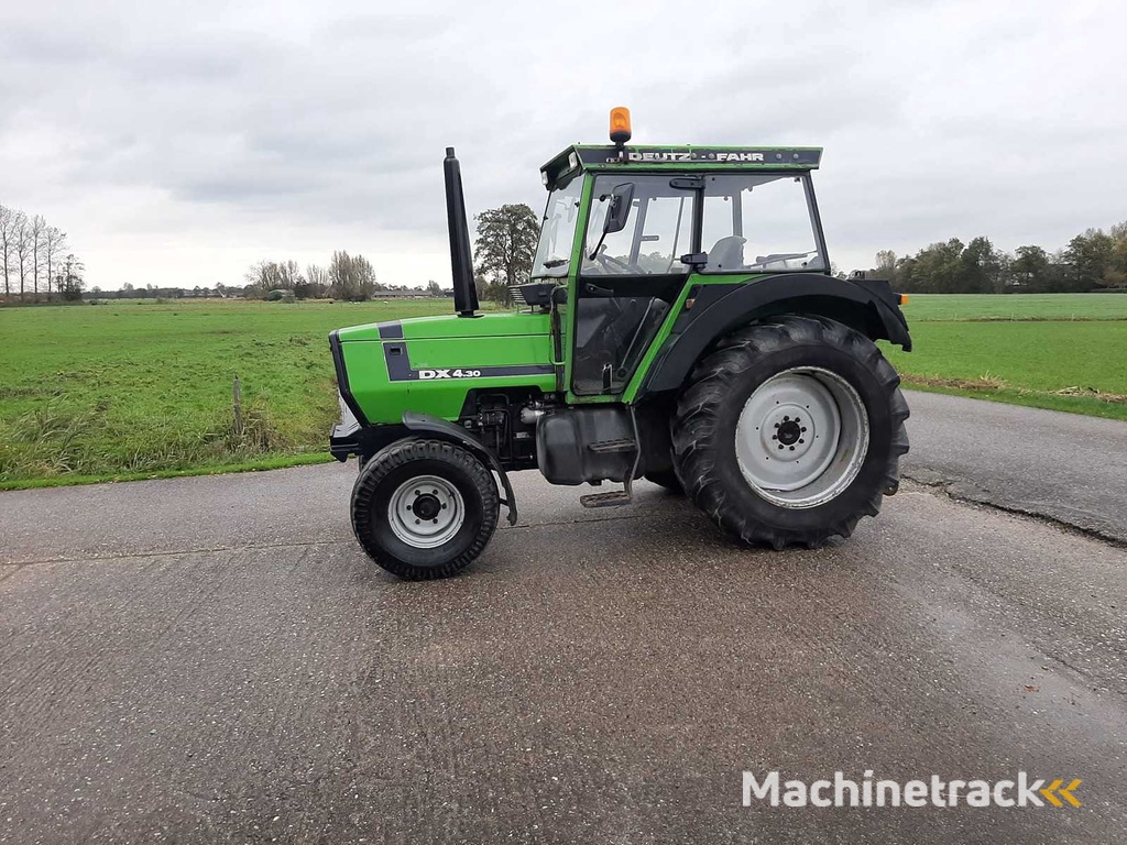 1986 Deutz-Fahr DX 4.31 Two-wheel drive farm tractor