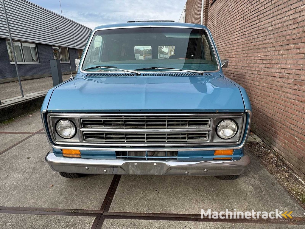 Ford - Econoline - E-Serie 351 - 5.8L V8 Windsor C6 - 1977