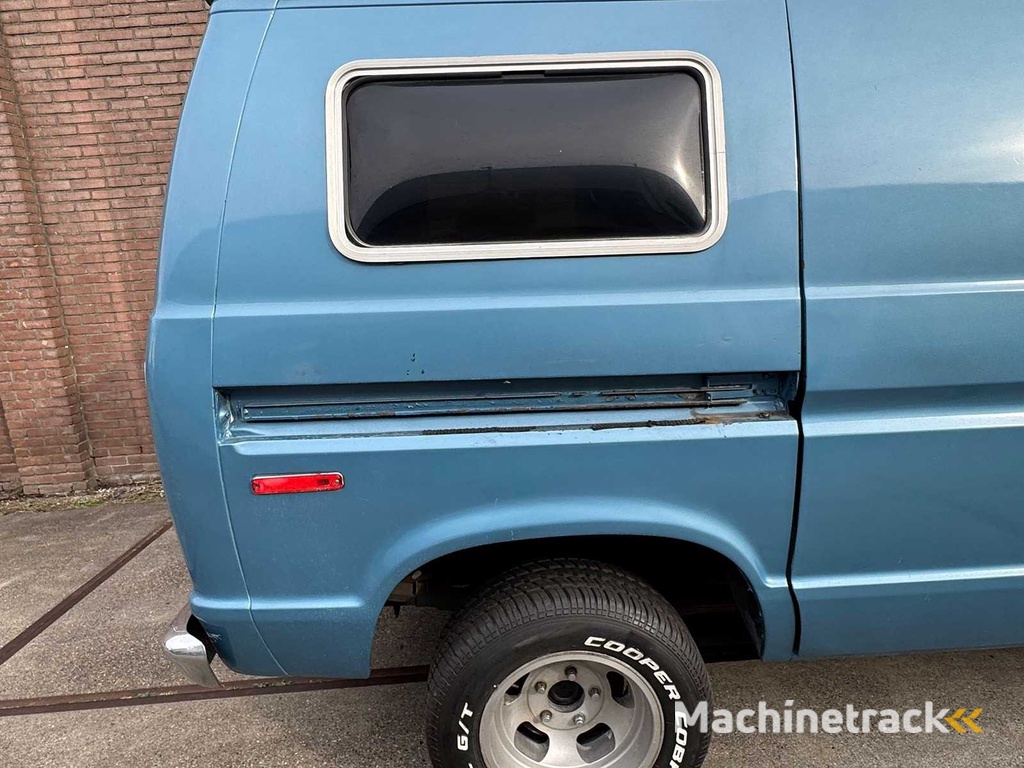 Ford - Econoline - E-Serie 351 - 5.8L V8 Windsor C6 - 1977