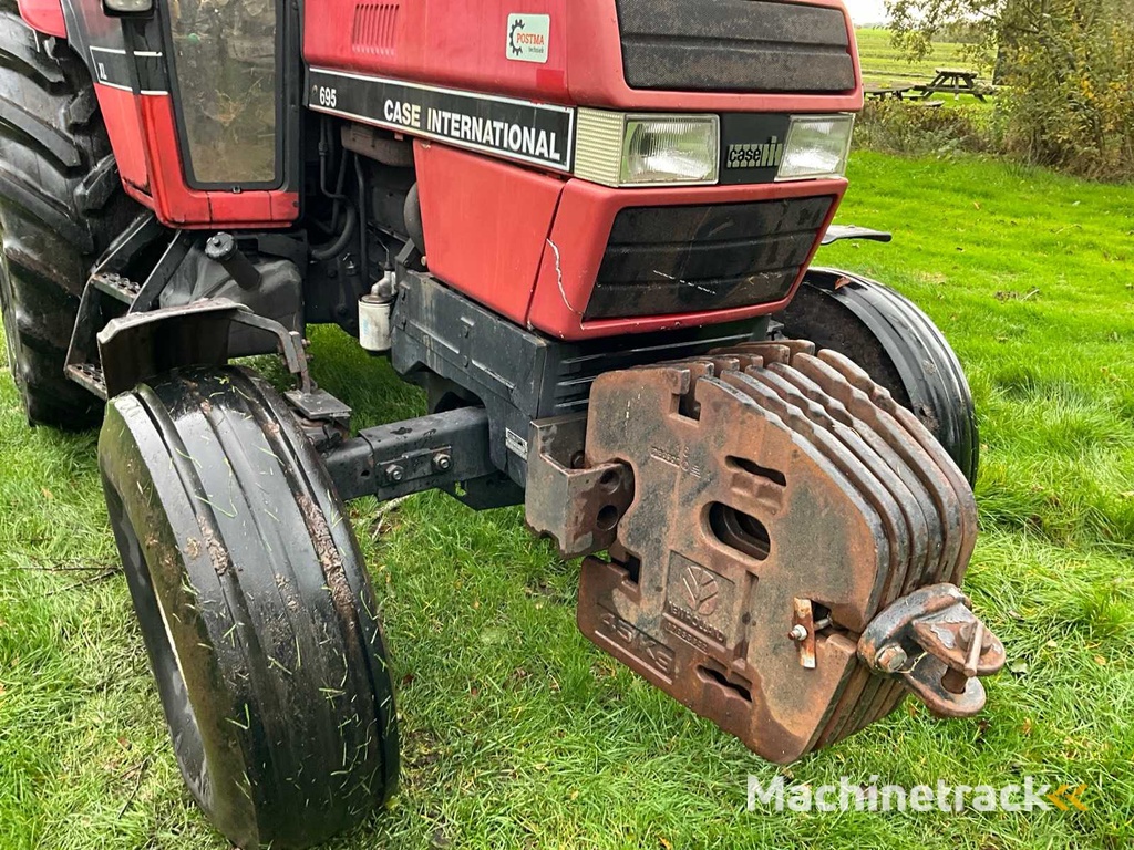 1991 Case international 695 XL Two-wheel drive farm tractor