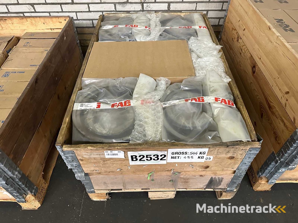 4x F-582248.ZL FAG Bearings - 499 kg net