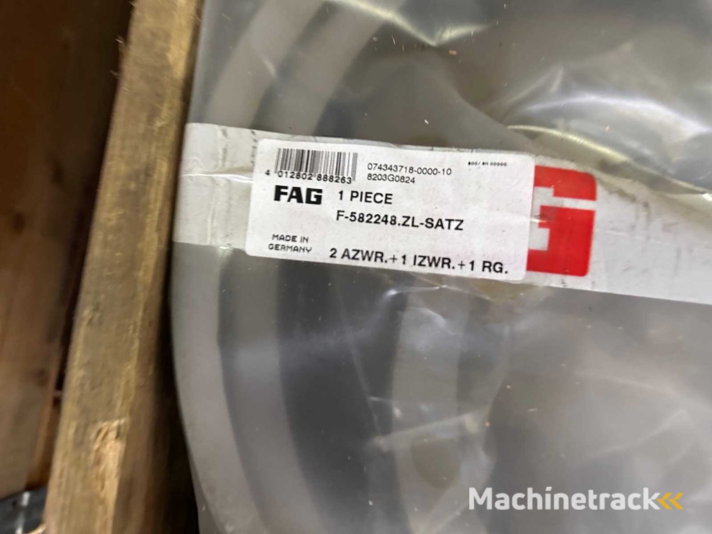 4x F-582248.ZL FAG Bearings - 499 kg net