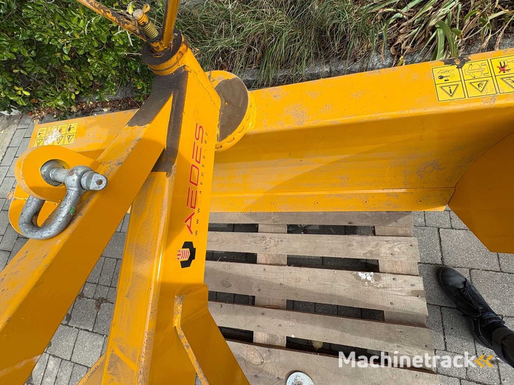 AEDES ALS 16 Sneeuwploeg aan de achterzijde