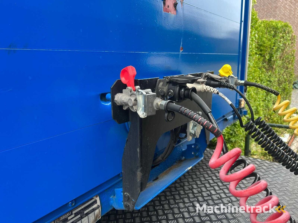 Kögel GNCO 24 Zeiltrailer