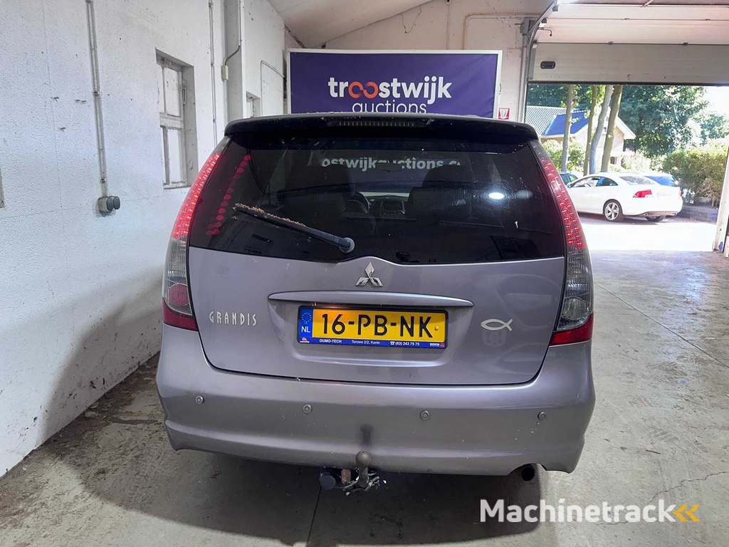 Mitsubishi - Grandis - 2.4-16V Intense 6p. - 16-PB-NK
