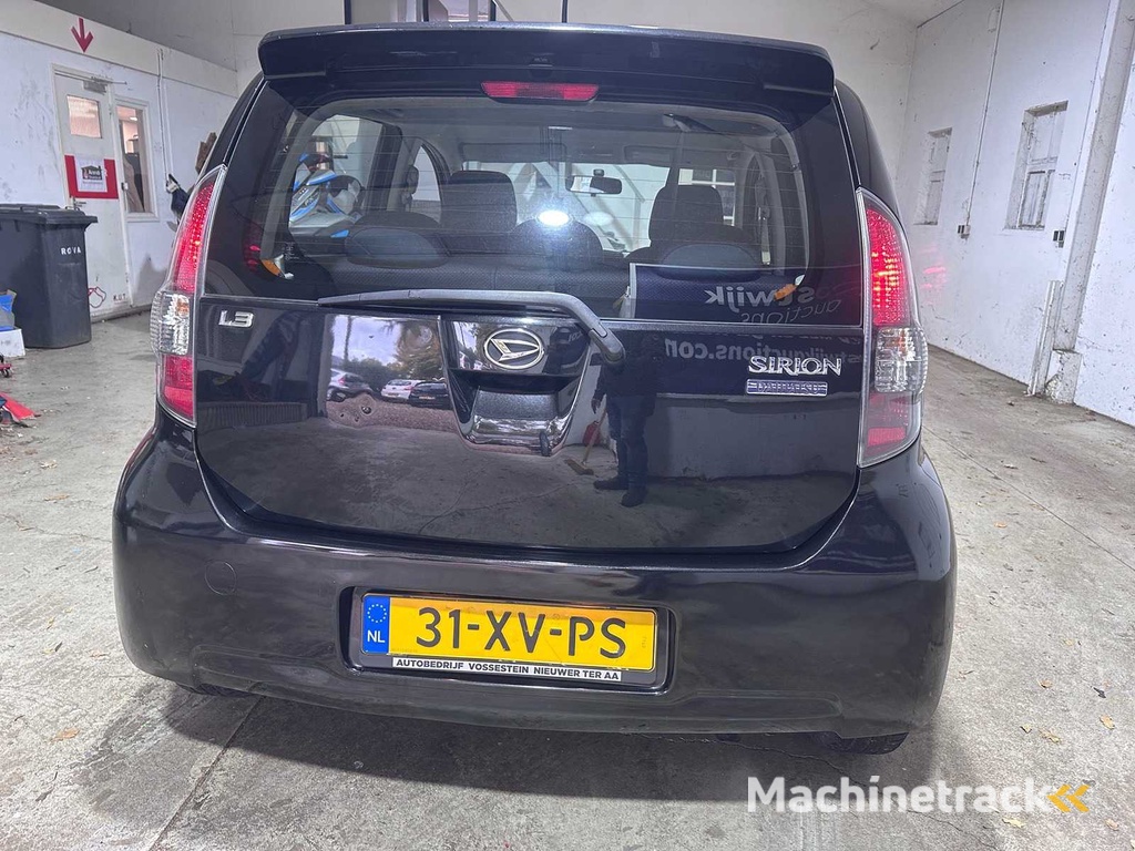 Daihatsu - Sirion 2 - 1.3-16V Sport AUTOMATIC- 31-XV-PS