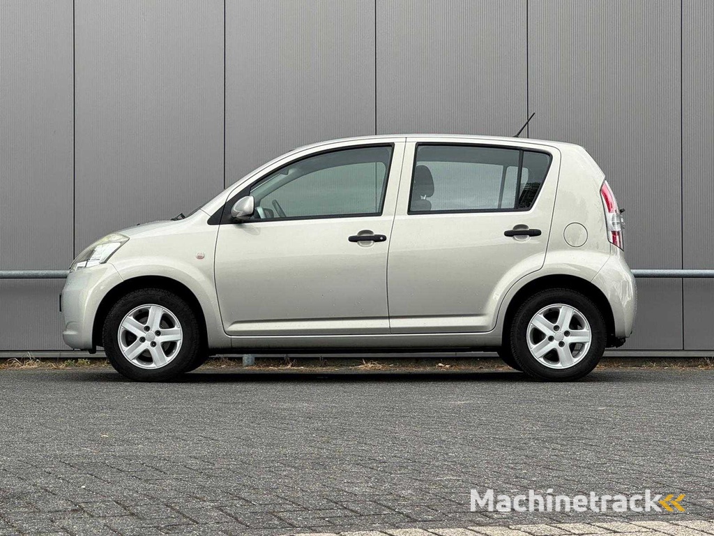 Daihatsu - 2007 - Sirion 2 - 1.3-16V Comfort - 18-XJ-NX