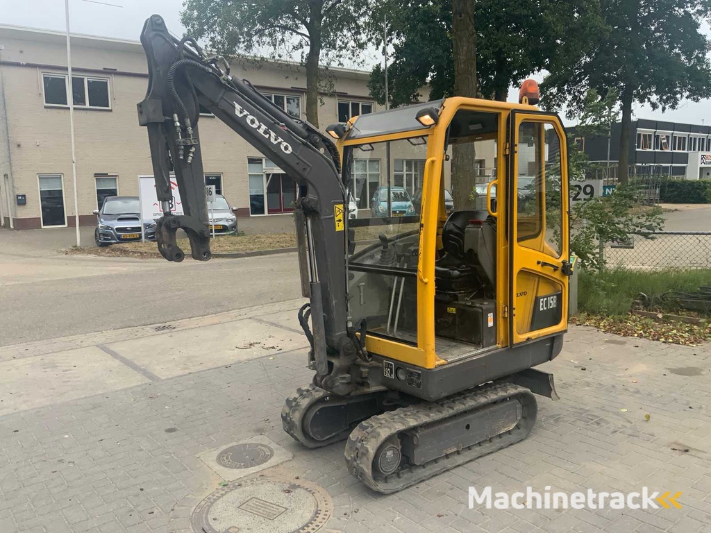 2005 Volvo EC15B XR Minigraafmachine met CW05 snelwissel en 3 graafbakken
