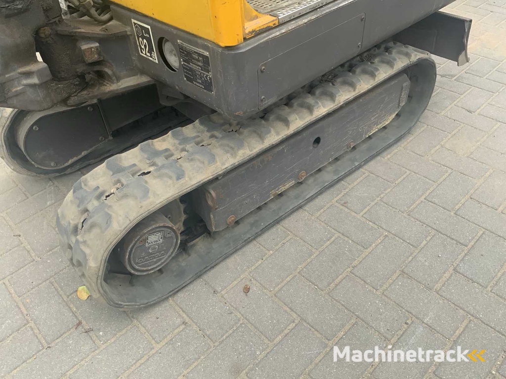 2005 Volvo EC15B XR Minigraafmachine met CW05 snelwissel en 3 graafbakken