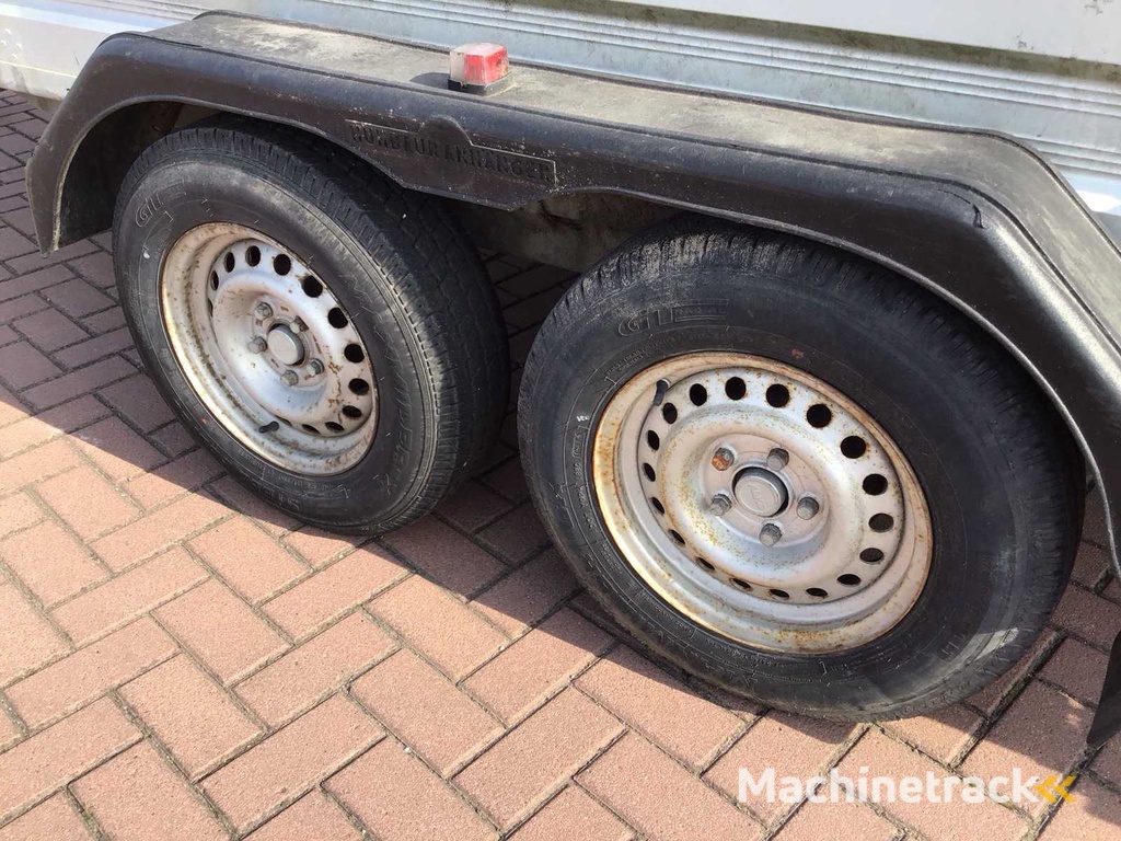 Humbaur Tieflader 2000 Maschinentransporter Auflieger