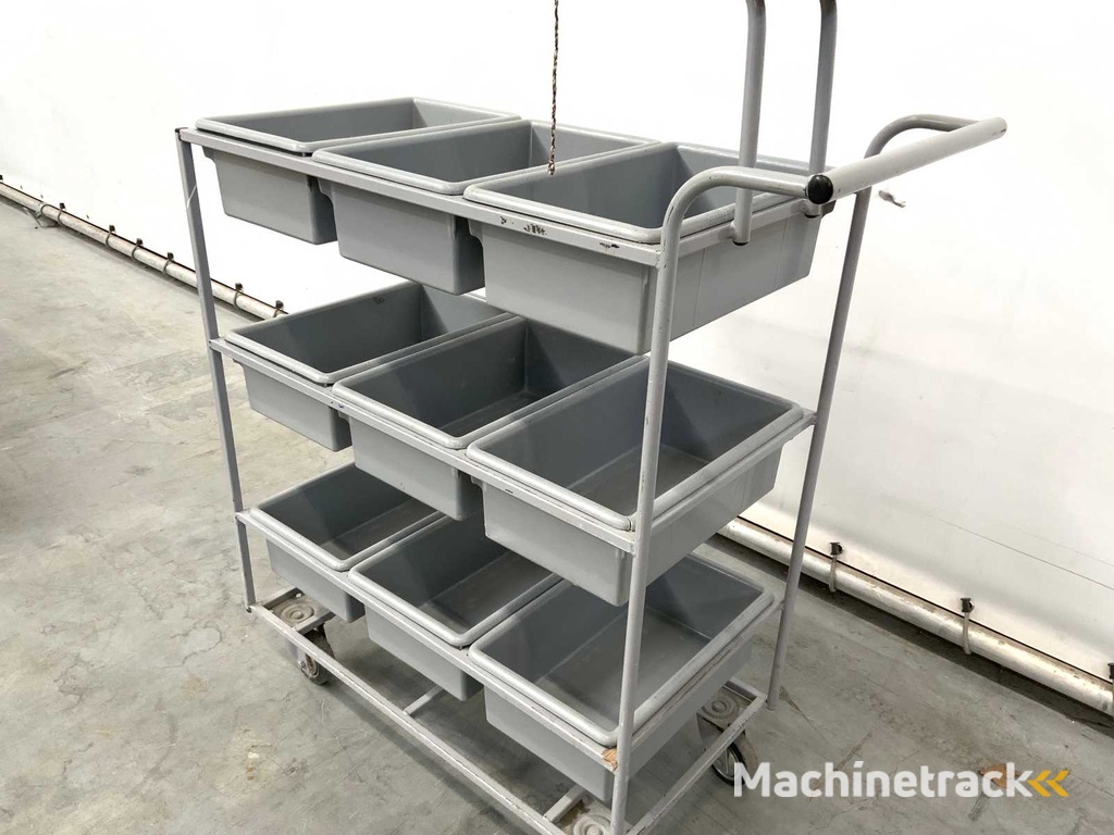 Wagen mit Behältern (4x)