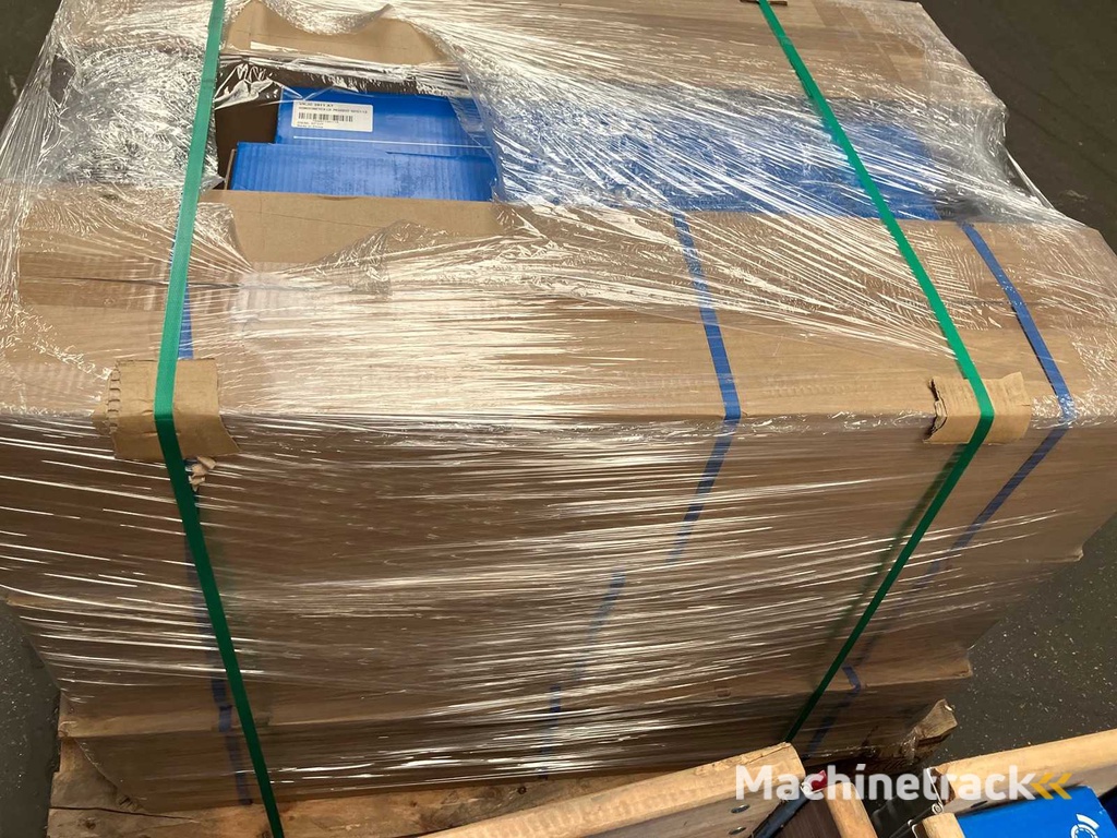 228 kg net automotive bearings from SKF