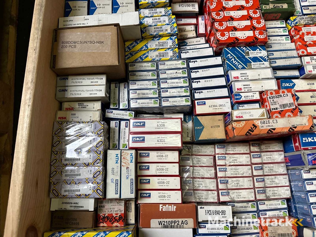 212 kg net bearings from SKF, FAG, INA, NTN, SNR, NSK, RHP, Koyo, NKE and others