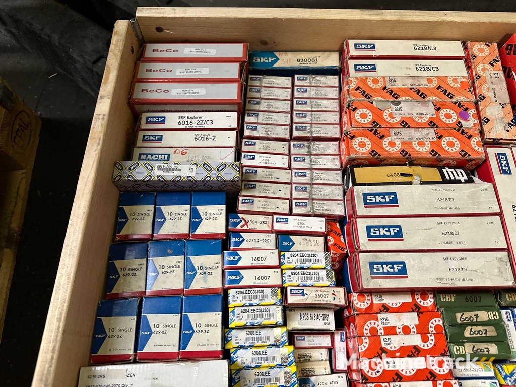 212 kg net bearings from SKF, FAG, INA, NTN, SNR, NSK, RHP, Koyo, NKE and others