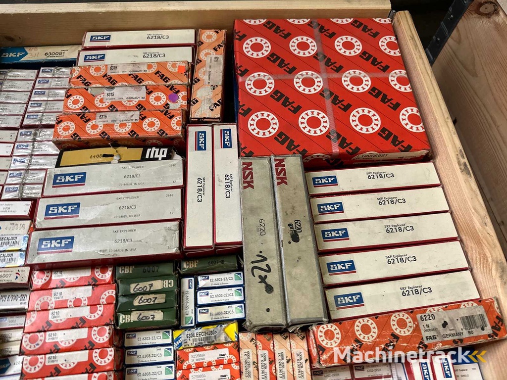 212 kg net bearings from SKF, FAG, INA, NTN, SNR, NSK, RHP, Koyo, NKE and others