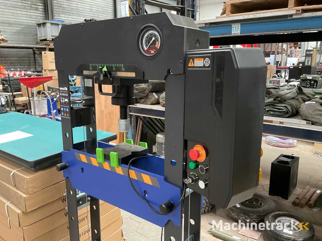 2024 Mammuth SP30HEM Workshop Presse