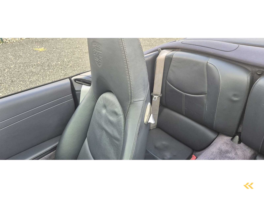 Porsche - 911 Carrera S Cabriolet (997) - Sportwagen - 2007