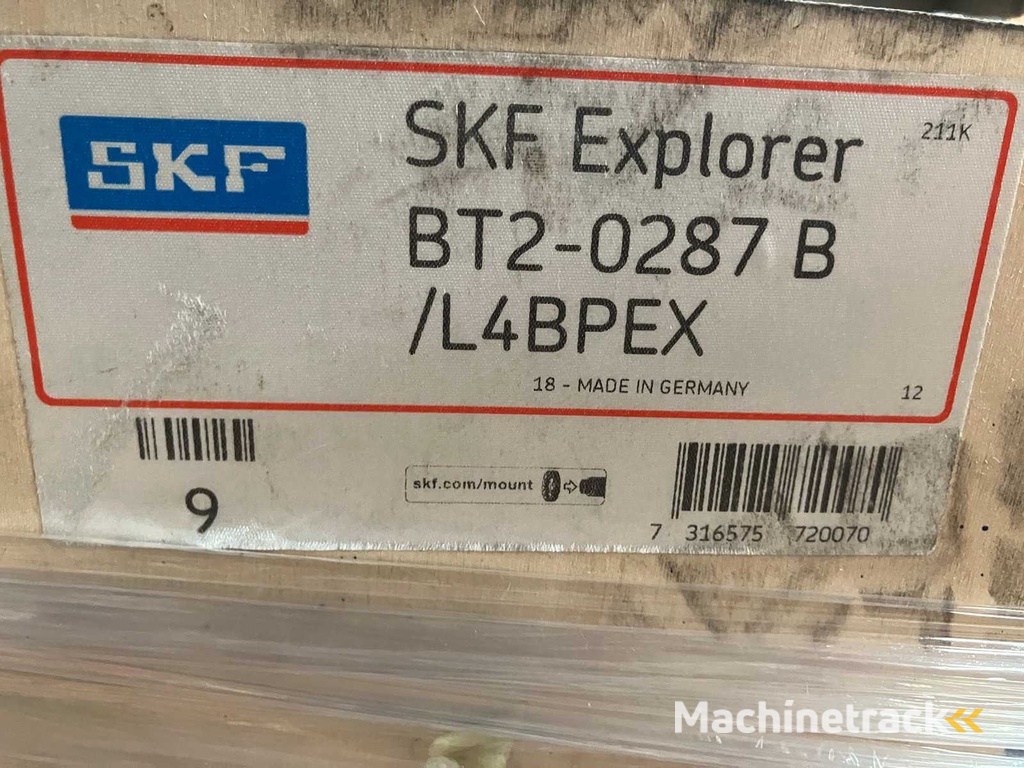 17x large SKF bearings - 872 kg net