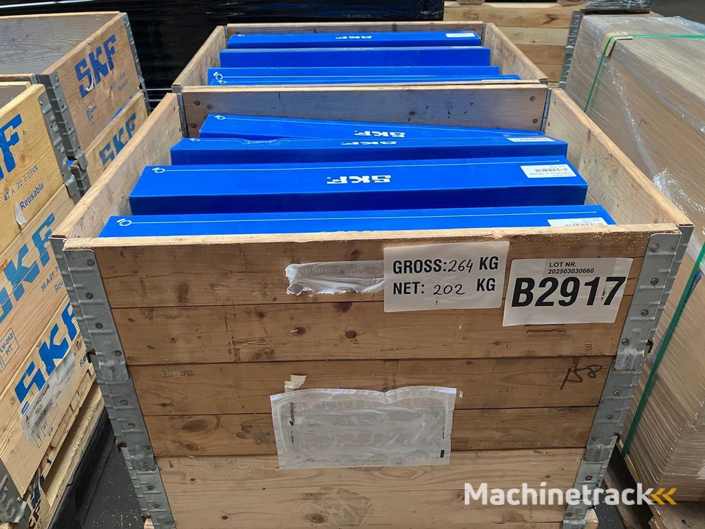 202 kg net automotive bearings from SKF