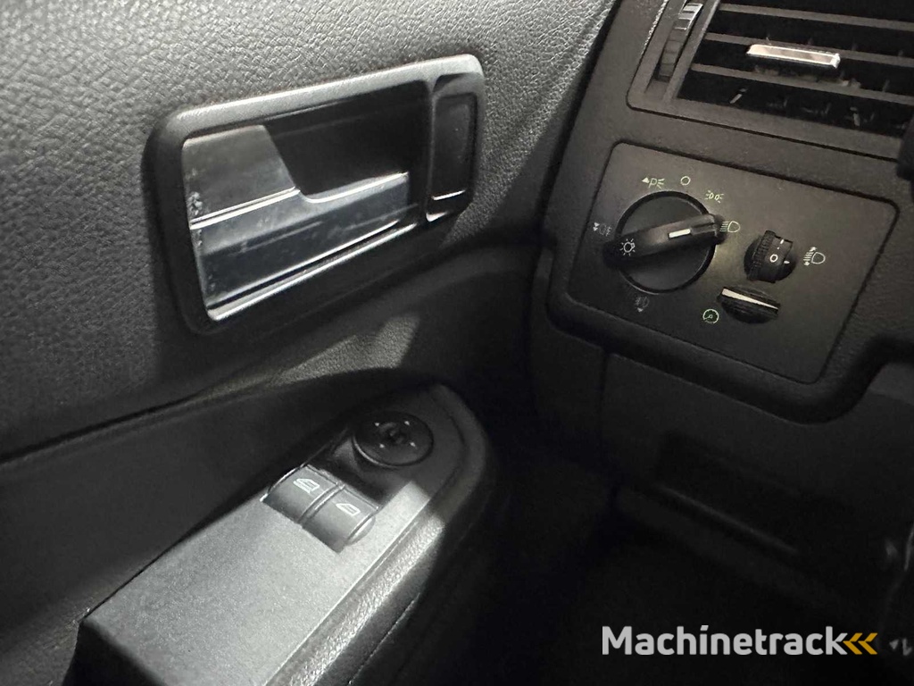 Ford - Focus C-Max - 1.8-16V Futura - 33-SH-PD