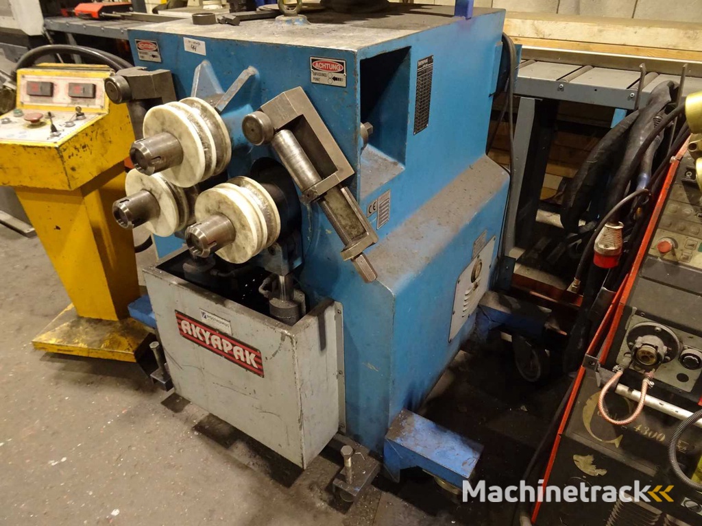 Akyapak - 1999 - APK60 - Hydraulische profielbuigmachine