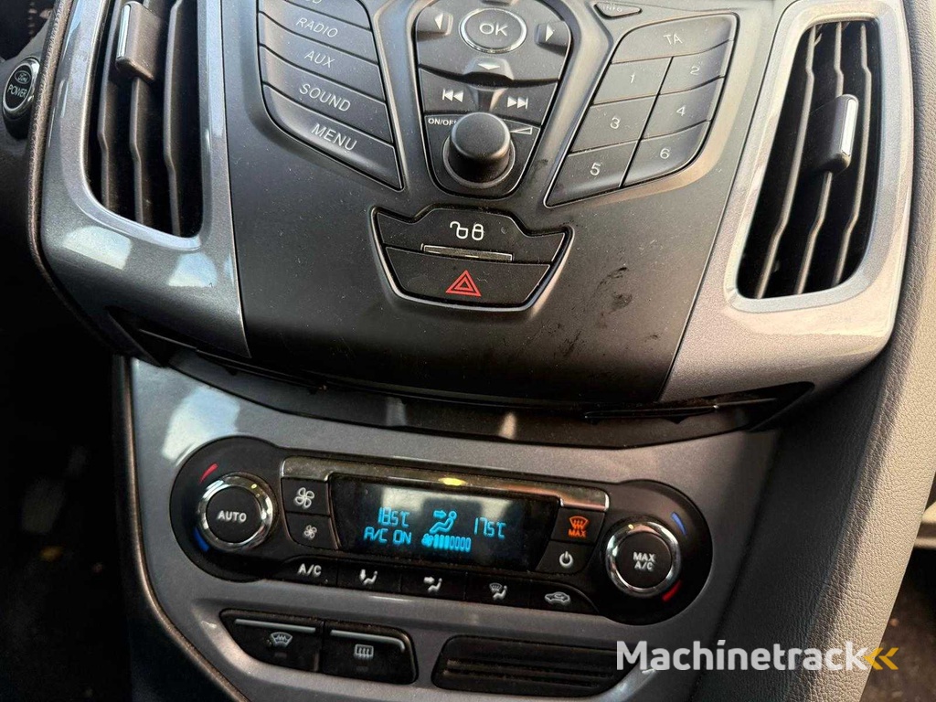 Ford - 2011 - Focus Wagon - 1.6 TI-VCT Erstausgabe - 95-SBV-7