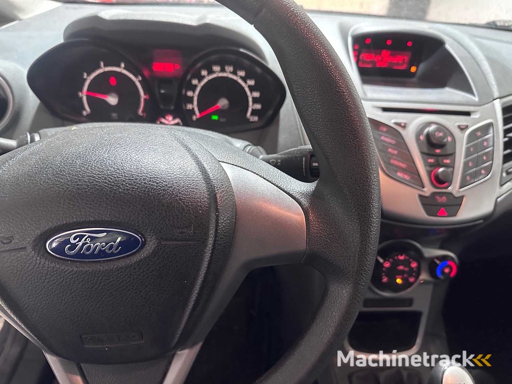 Ford - Fiesta - 1.25 Limited - 02-NRF-7