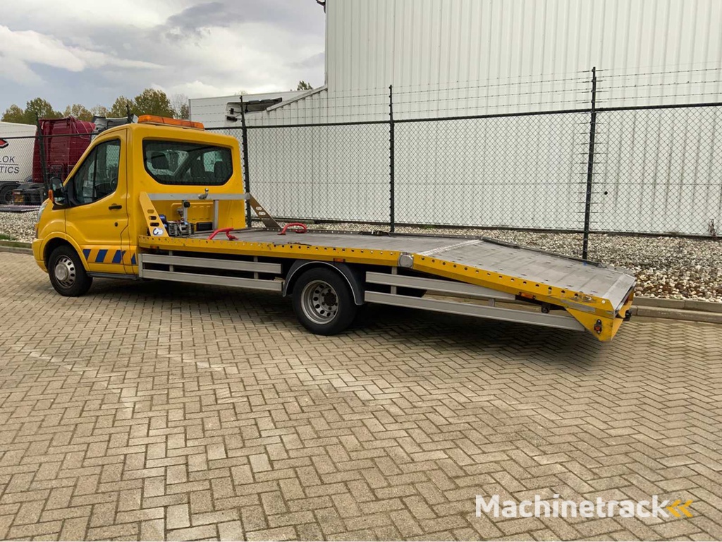Ford - Transit - 350 2.0 TDCI L3H1 Am Auffahranhänger - Nutzfahrzeug