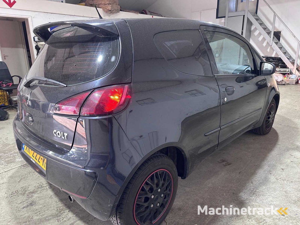 Mitsubishi - Colt - 1.3 Incharge - XK-222-K