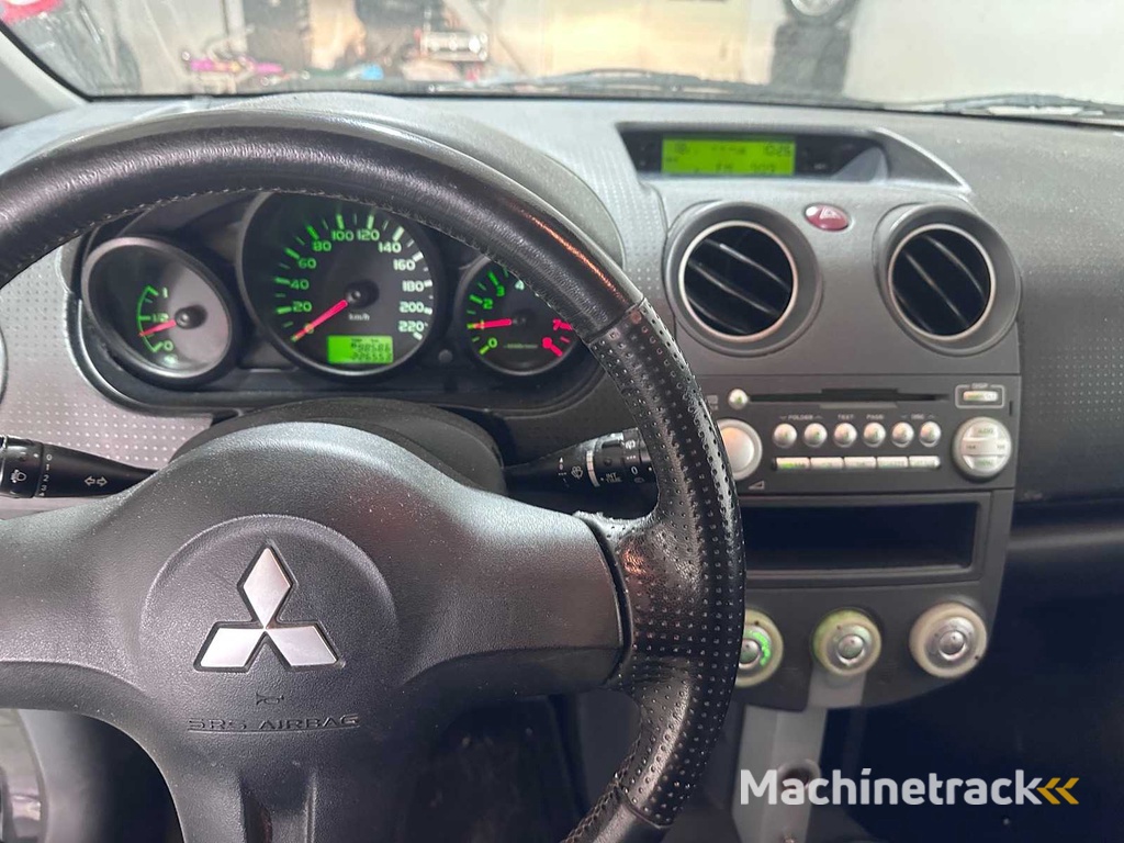 Mitsubishi - Colt - 1.3 Incharge - XK-222-K