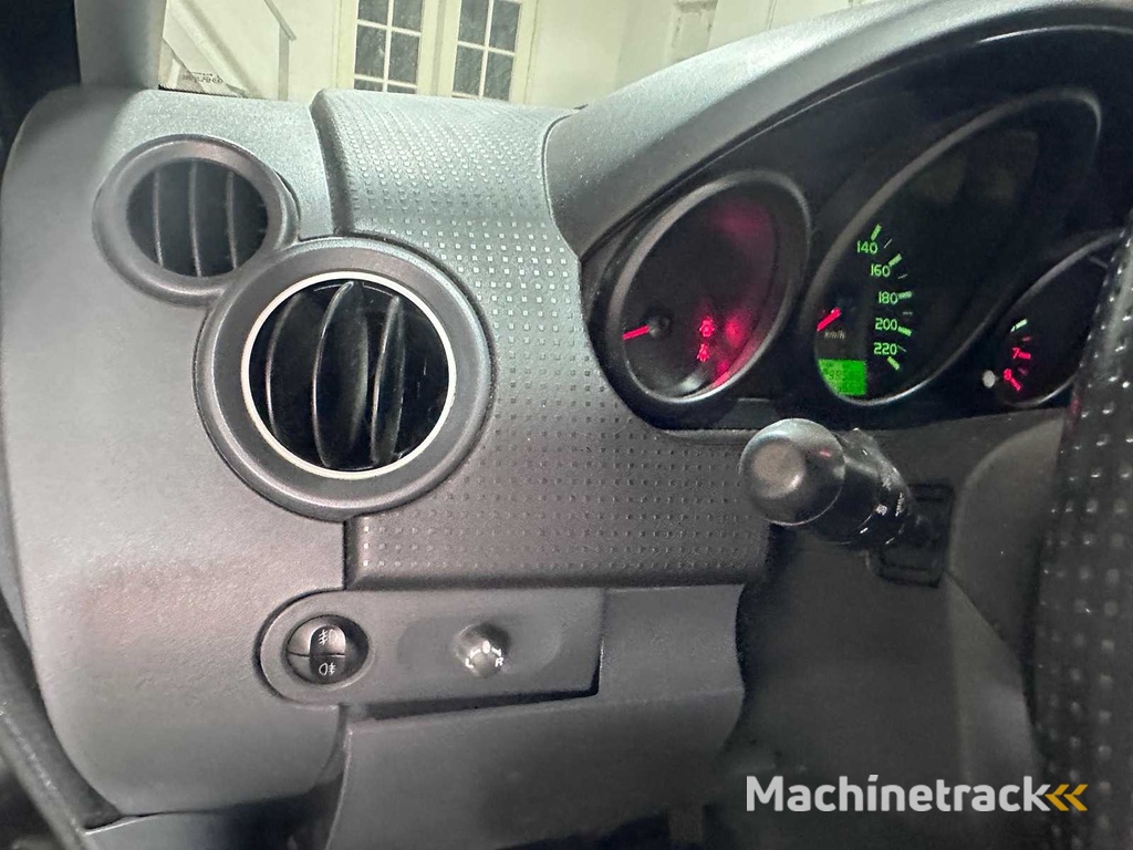 Mitsubishi - Colt - 1.3 Incharge - XK-222-K