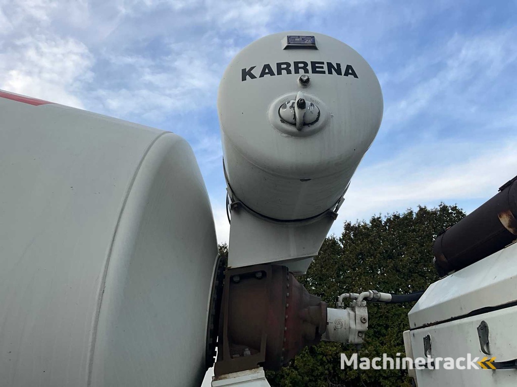 2004 Floor FLO-17-30H2 Concrete Mixer Semi-Trailer Karrena