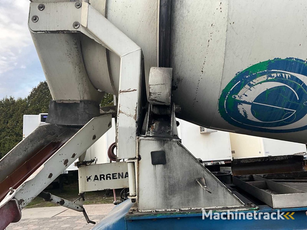 2004 Floor FLO-17-30H2 Concrete Mixer Semi-Trailer Karrena