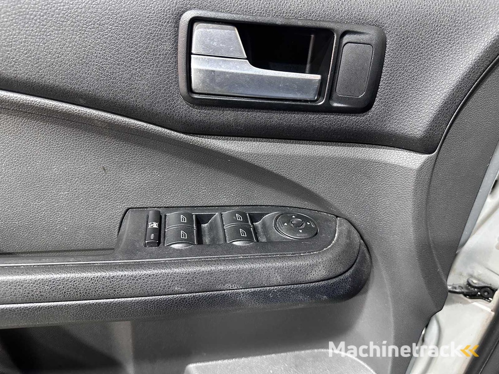 Ford - Focus C-Max - 2.0-16V Futura - 49-XG-XX